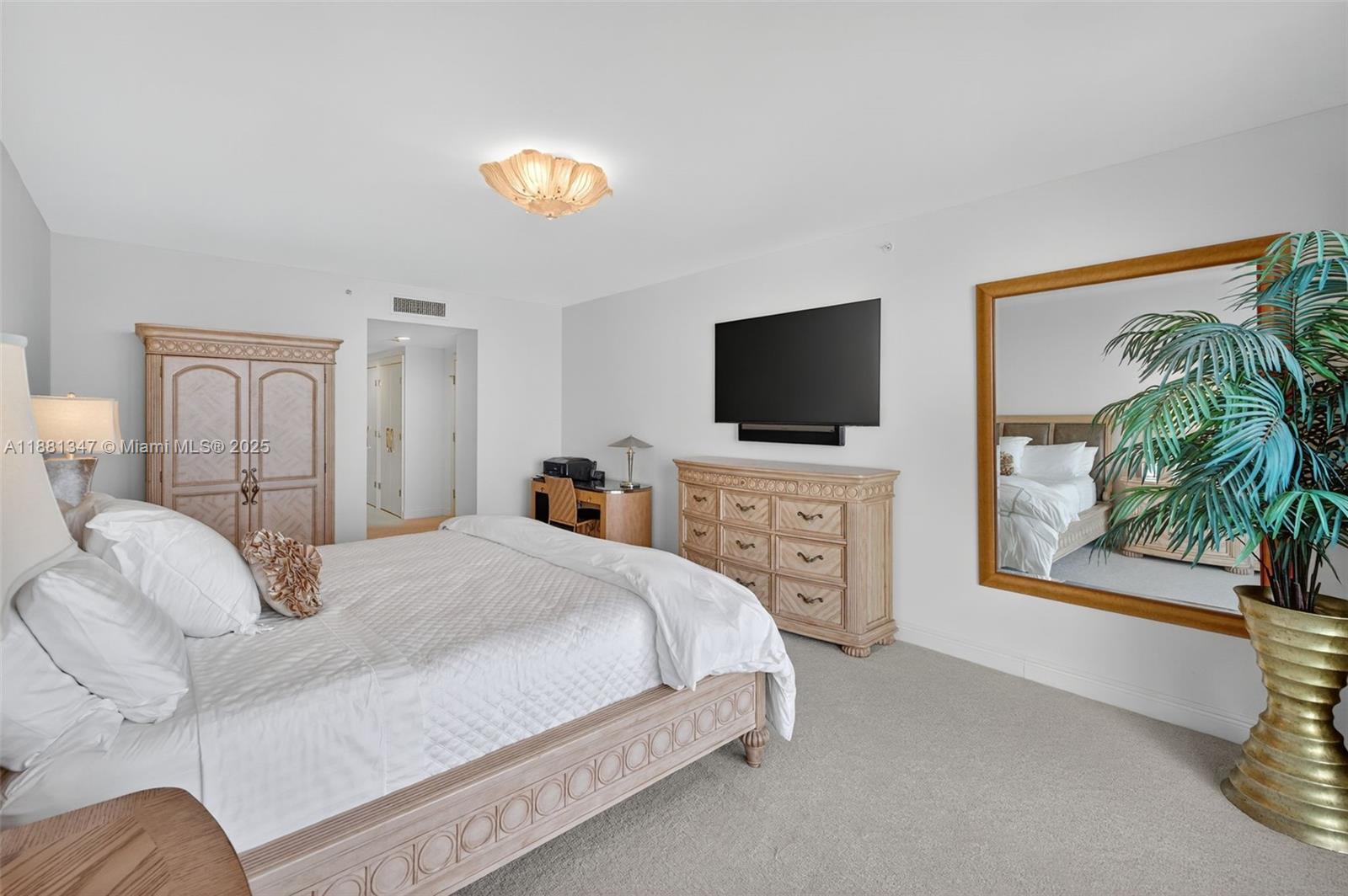 image The Peninsula Condo25