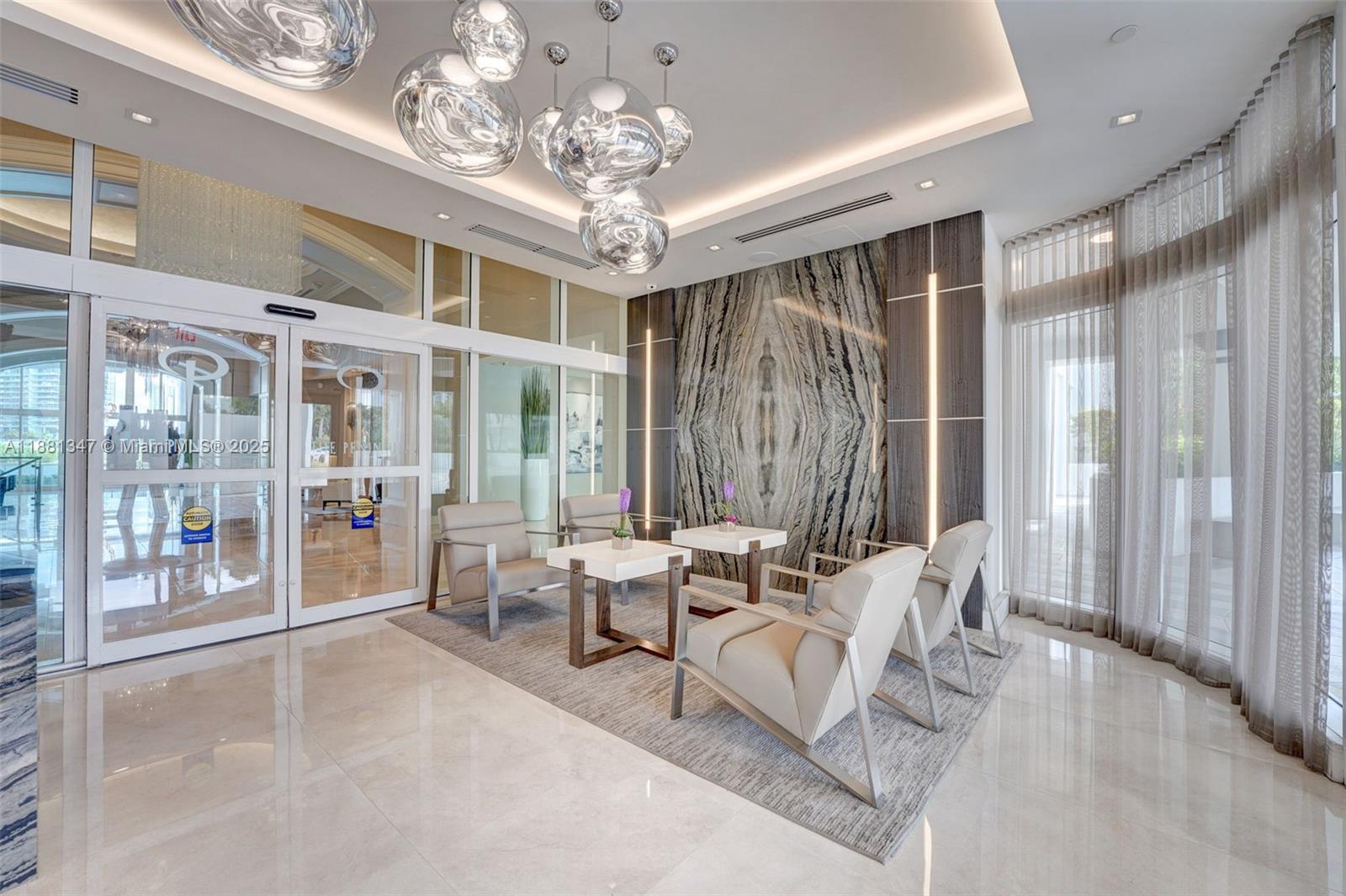image The Peninsula Condo43