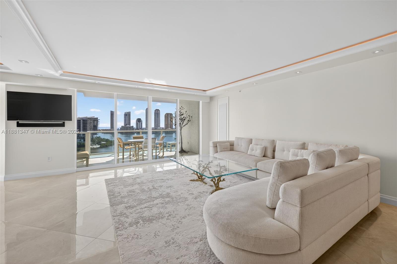 image The Peninsula Condo8