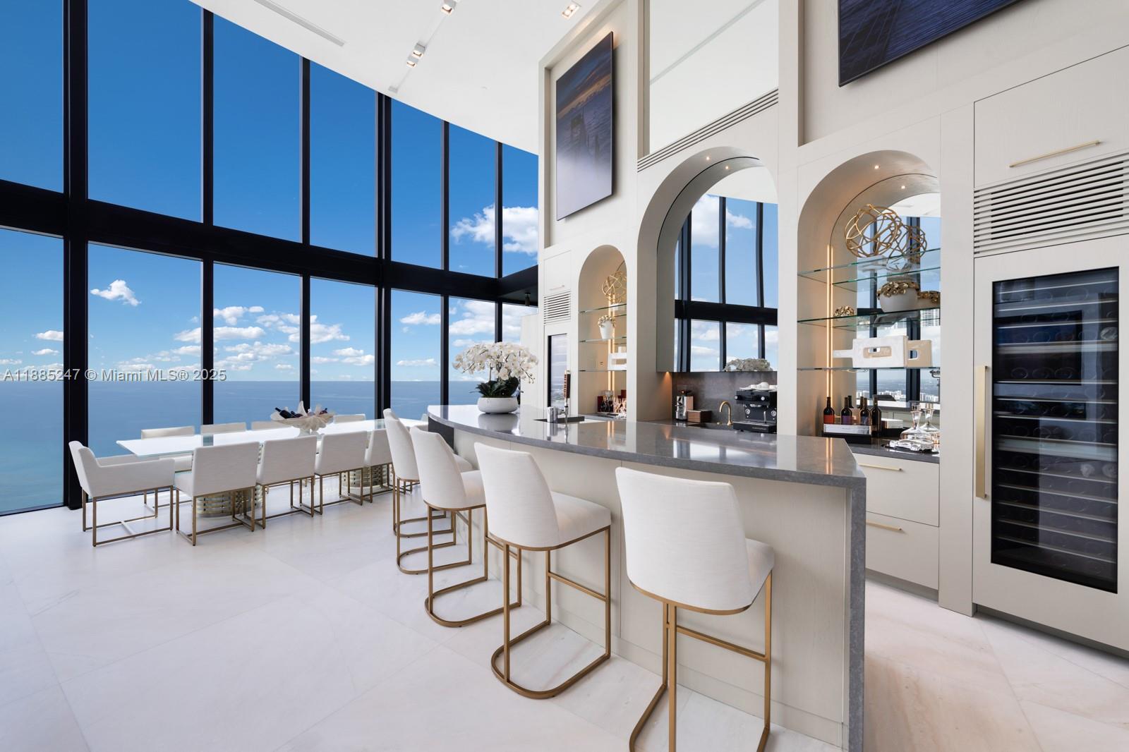 image Porsche Design Tower18