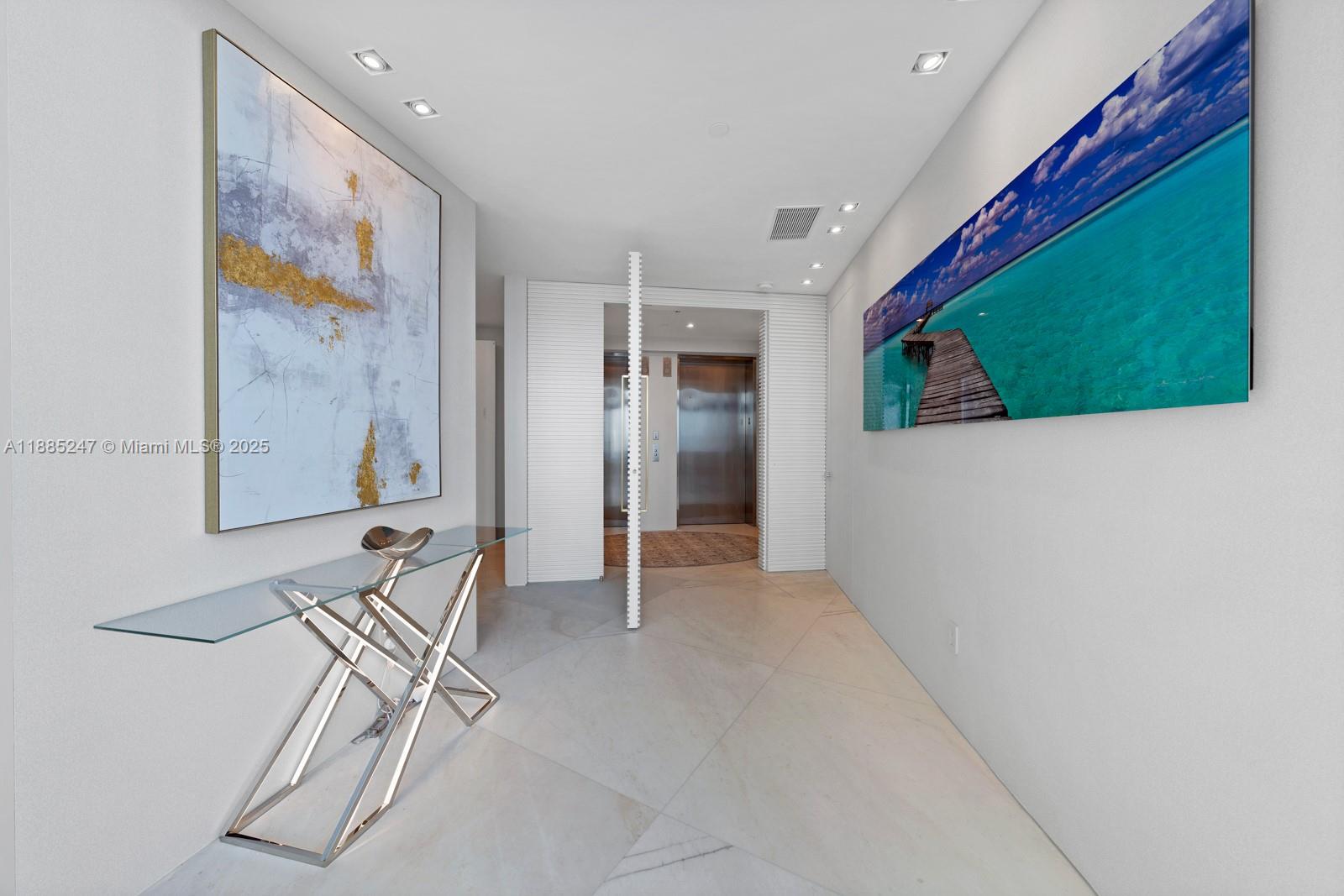 image Porsche Design Tower23