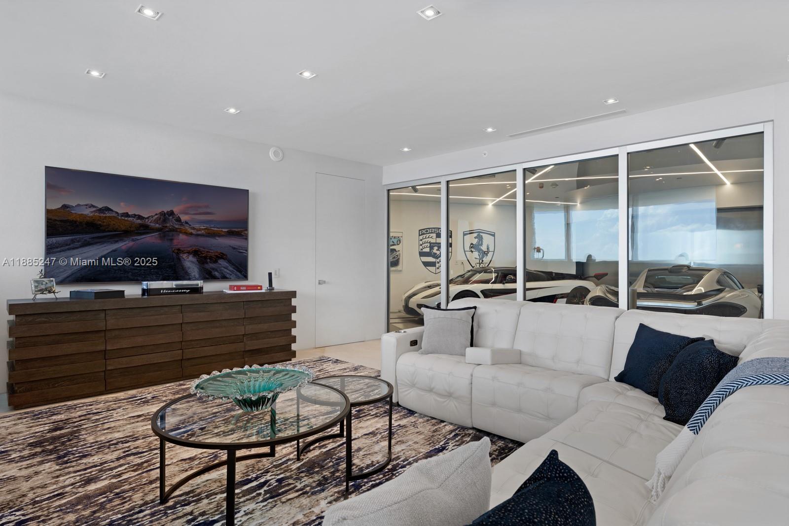 image Porsche Design Tower27