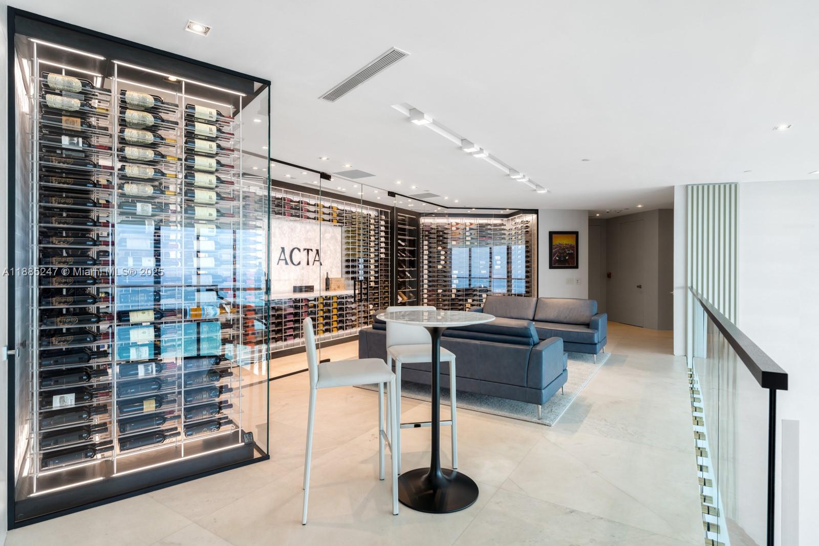 image Porsche Design Tower36