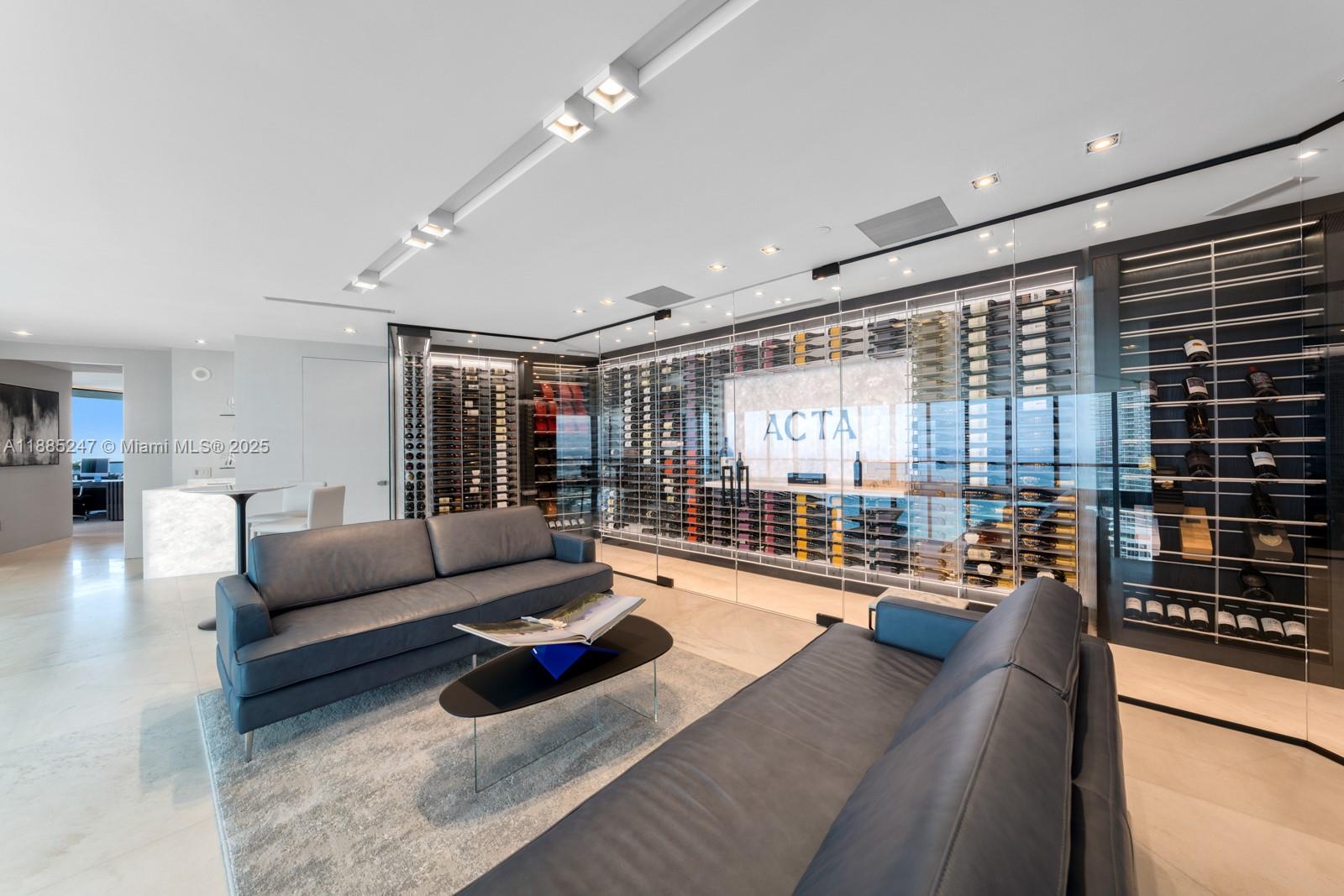 image Porsche Design Tower37