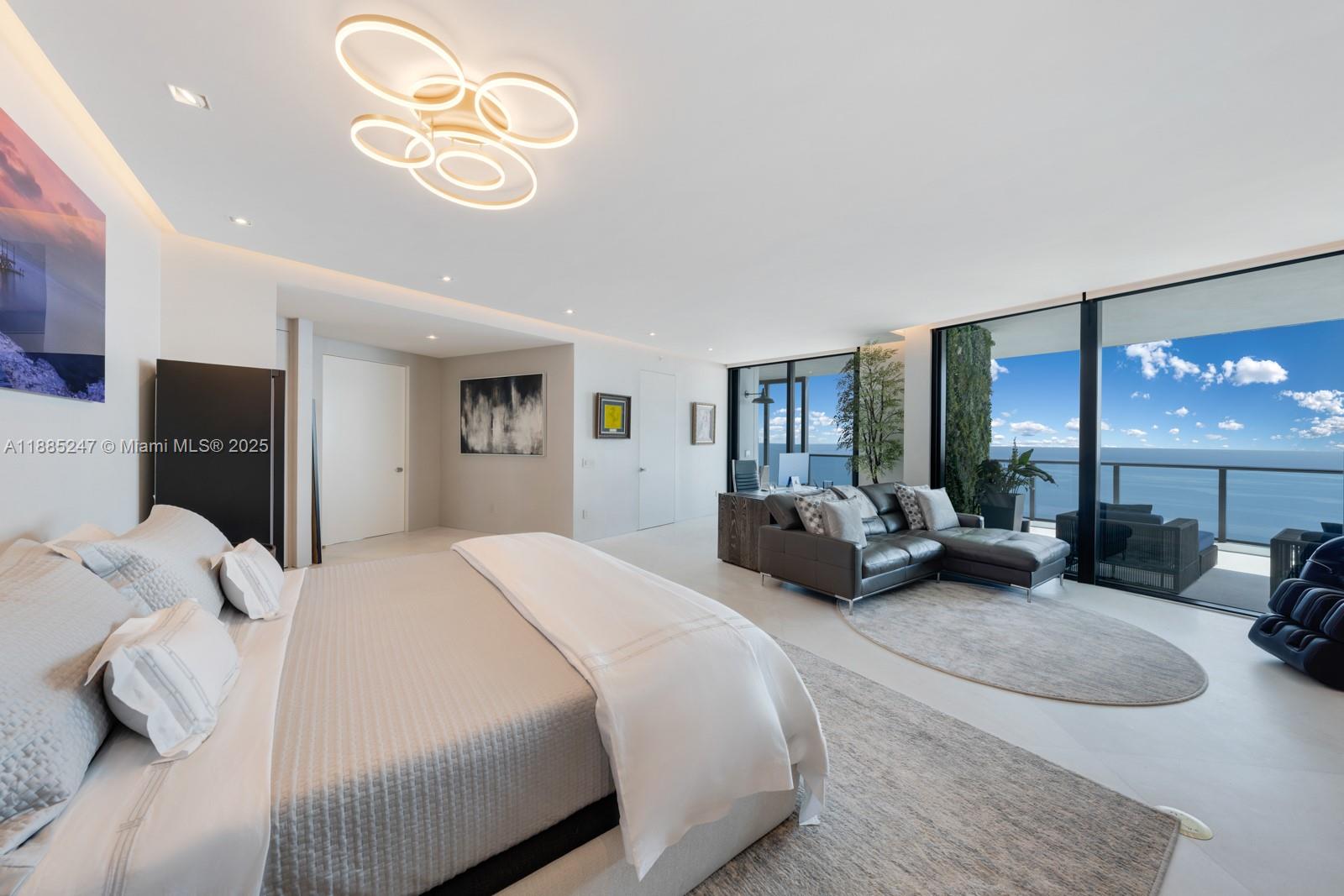 image Porsche Design Tower40