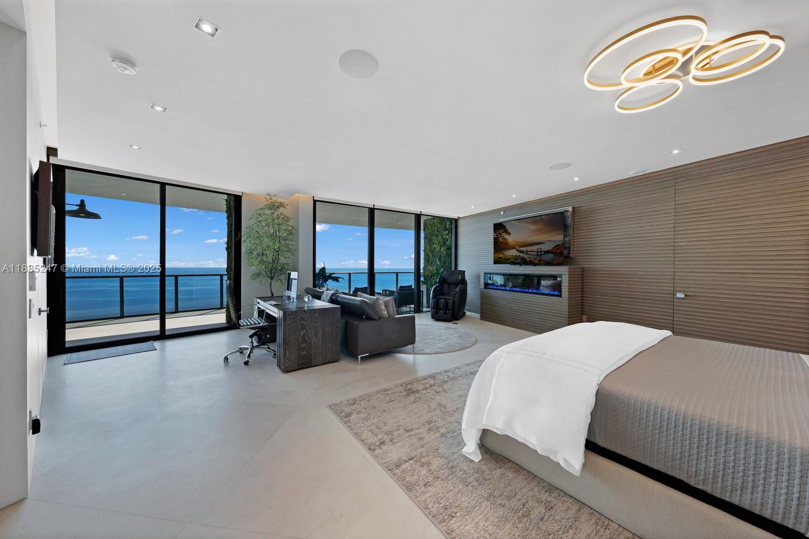 image Porsche Design Tower43