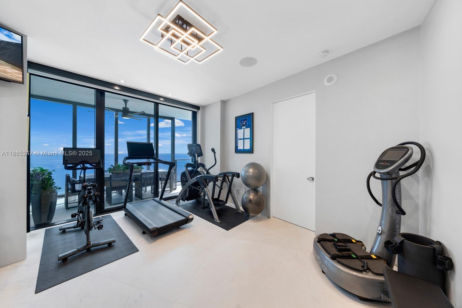 image Porsche Design Tower49