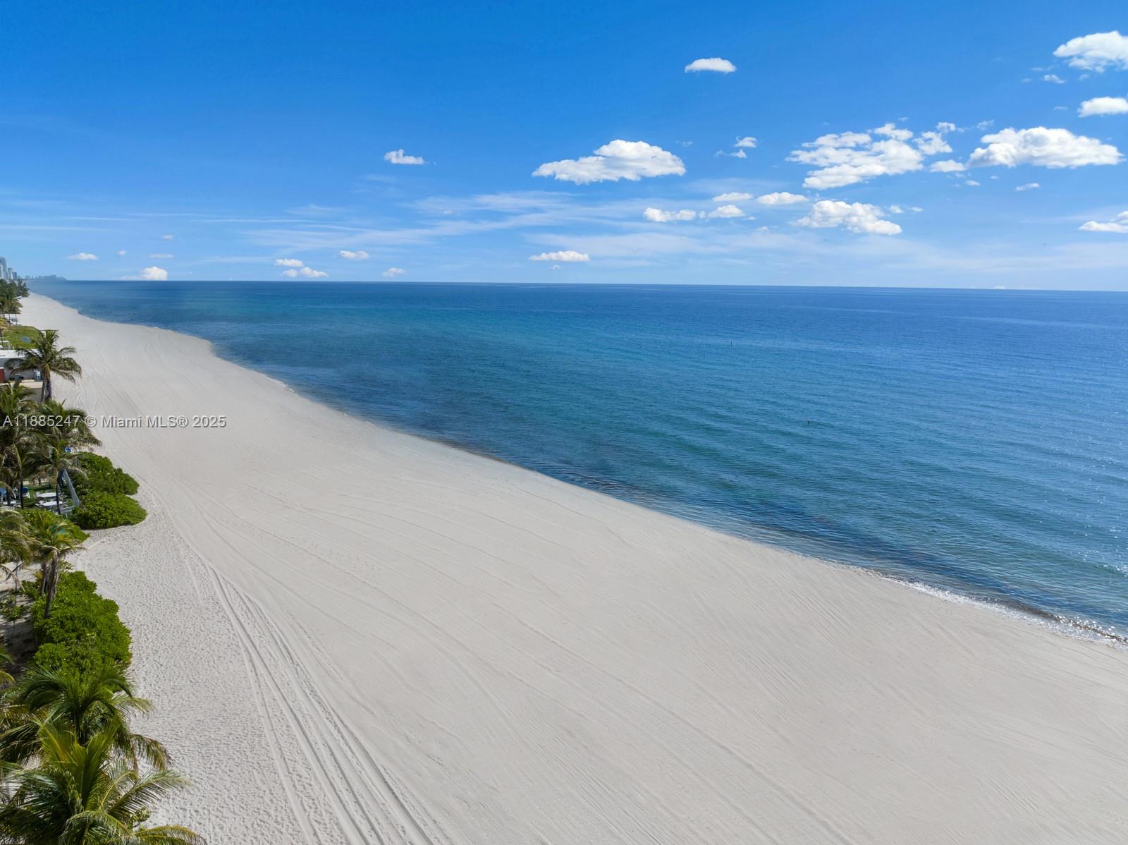 image Porsche Design Tower83