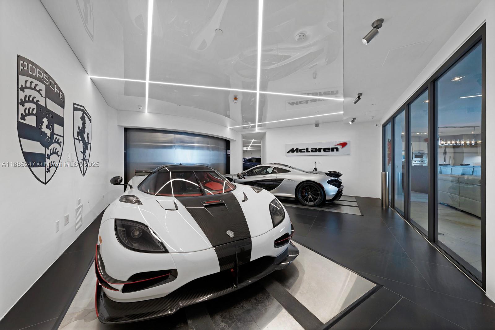 image Porsche Design Tower90