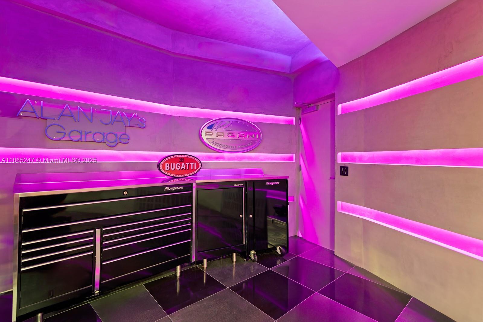 image Porsche Design Tower92