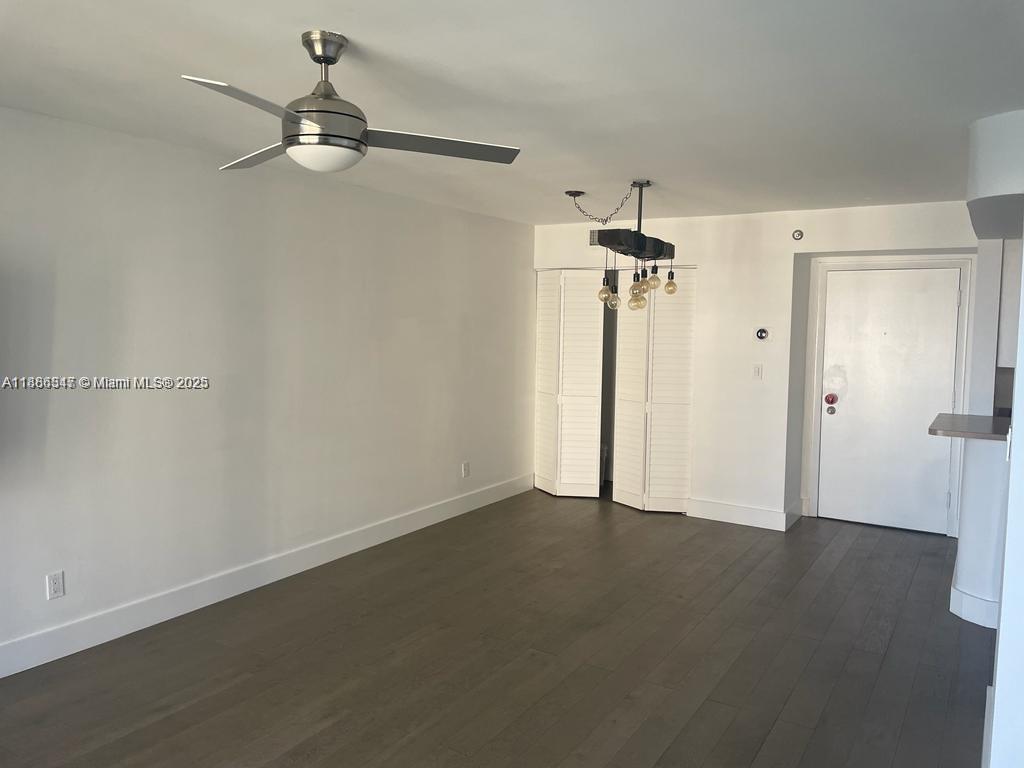 image Isola Condo5