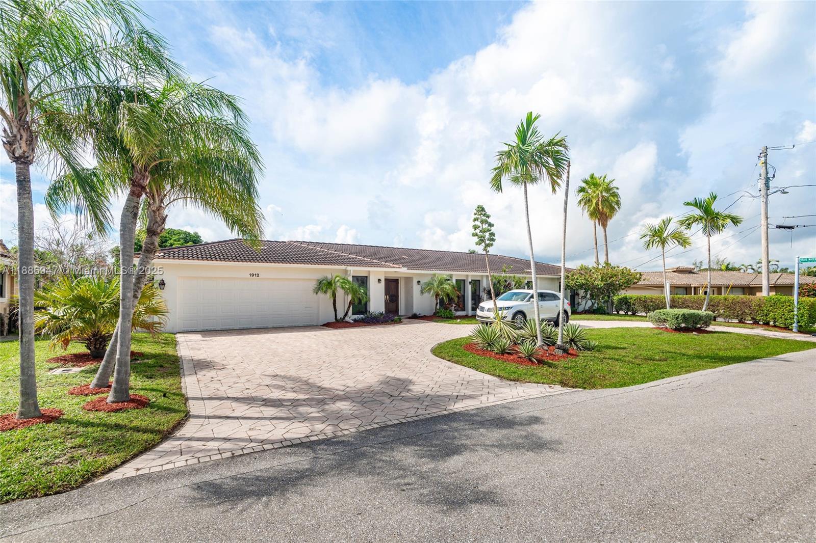 1912 Ocean Mist Dr