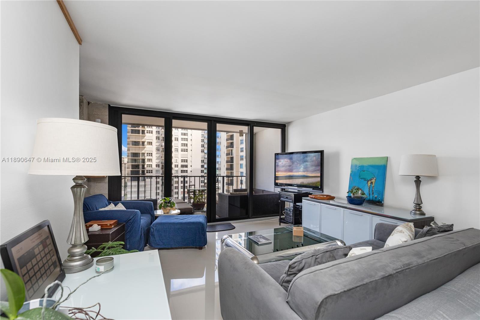 2401 S Ocean Dr #1405,Hollywood, FL 33019