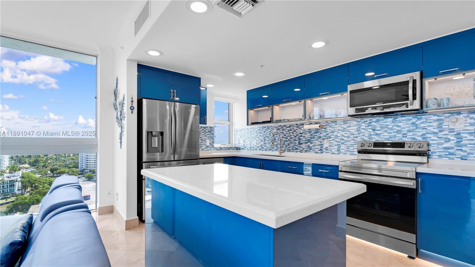 7929 West Dr #1401 North Bay Village, FL 33141