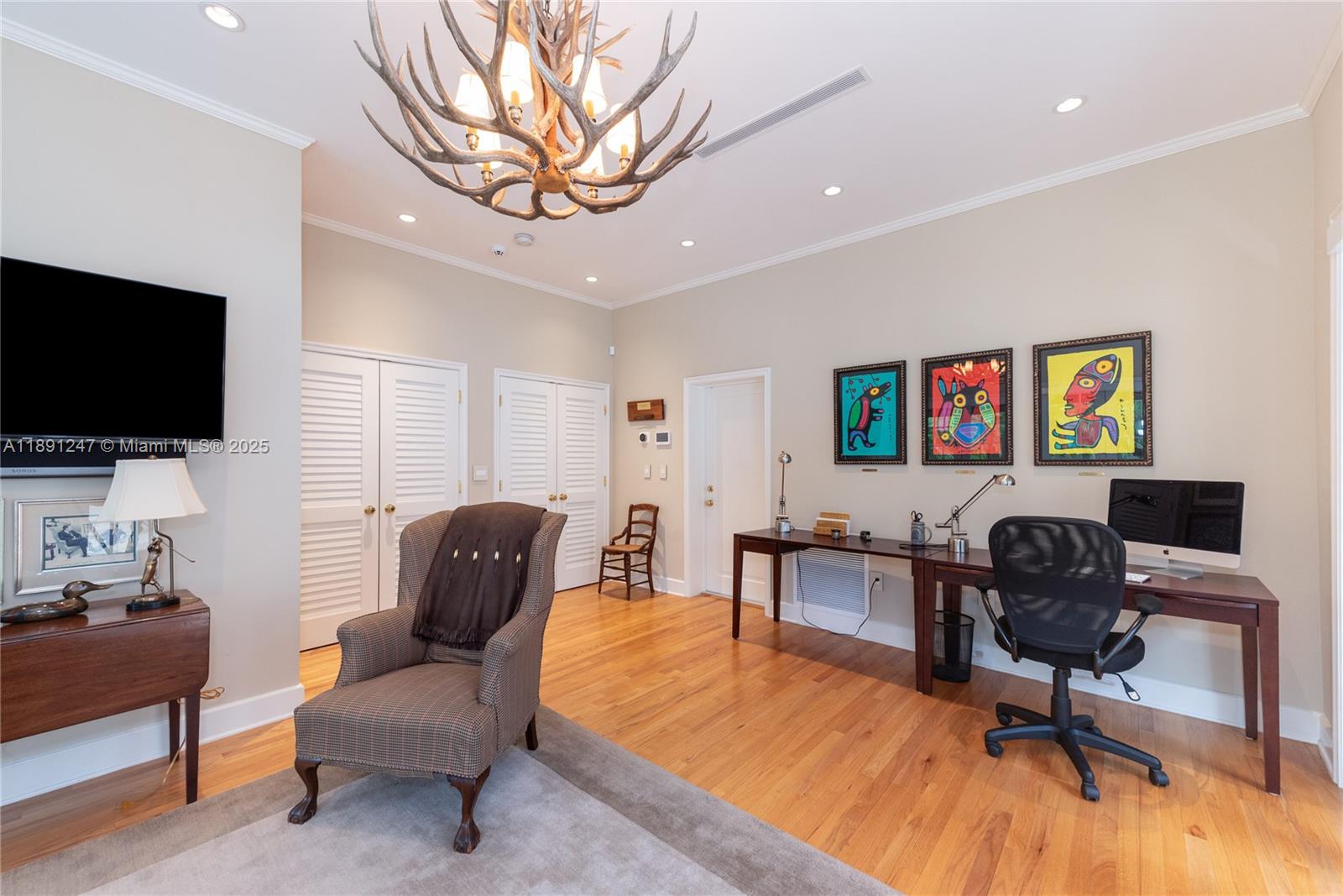 1036 S Greenway Dr Coral Gables, FL 33134