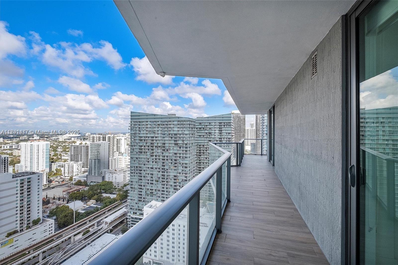 image Dua Sls Residences21