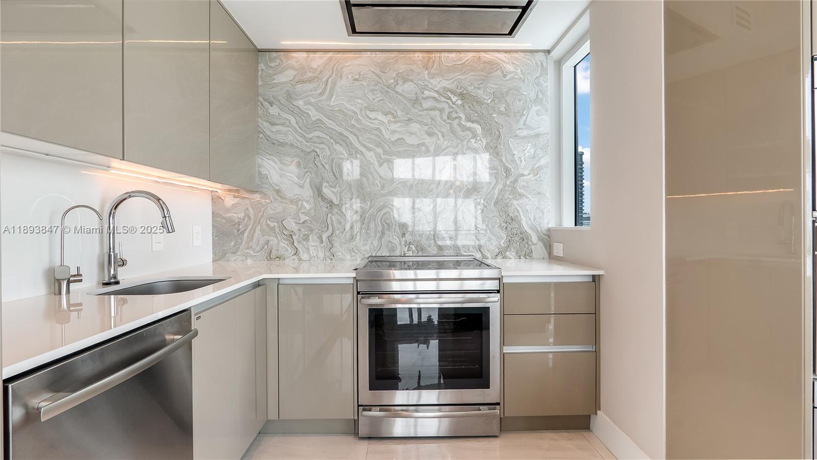 image Infinity At Brickell7