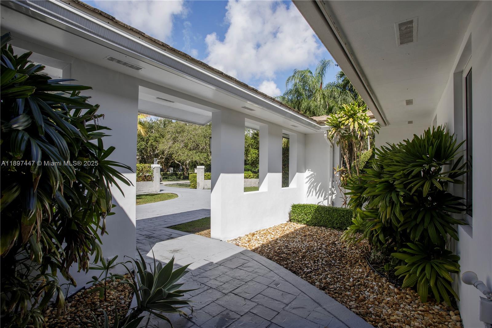 13551 SW 62nd Ave Pinecrest, FL 33156