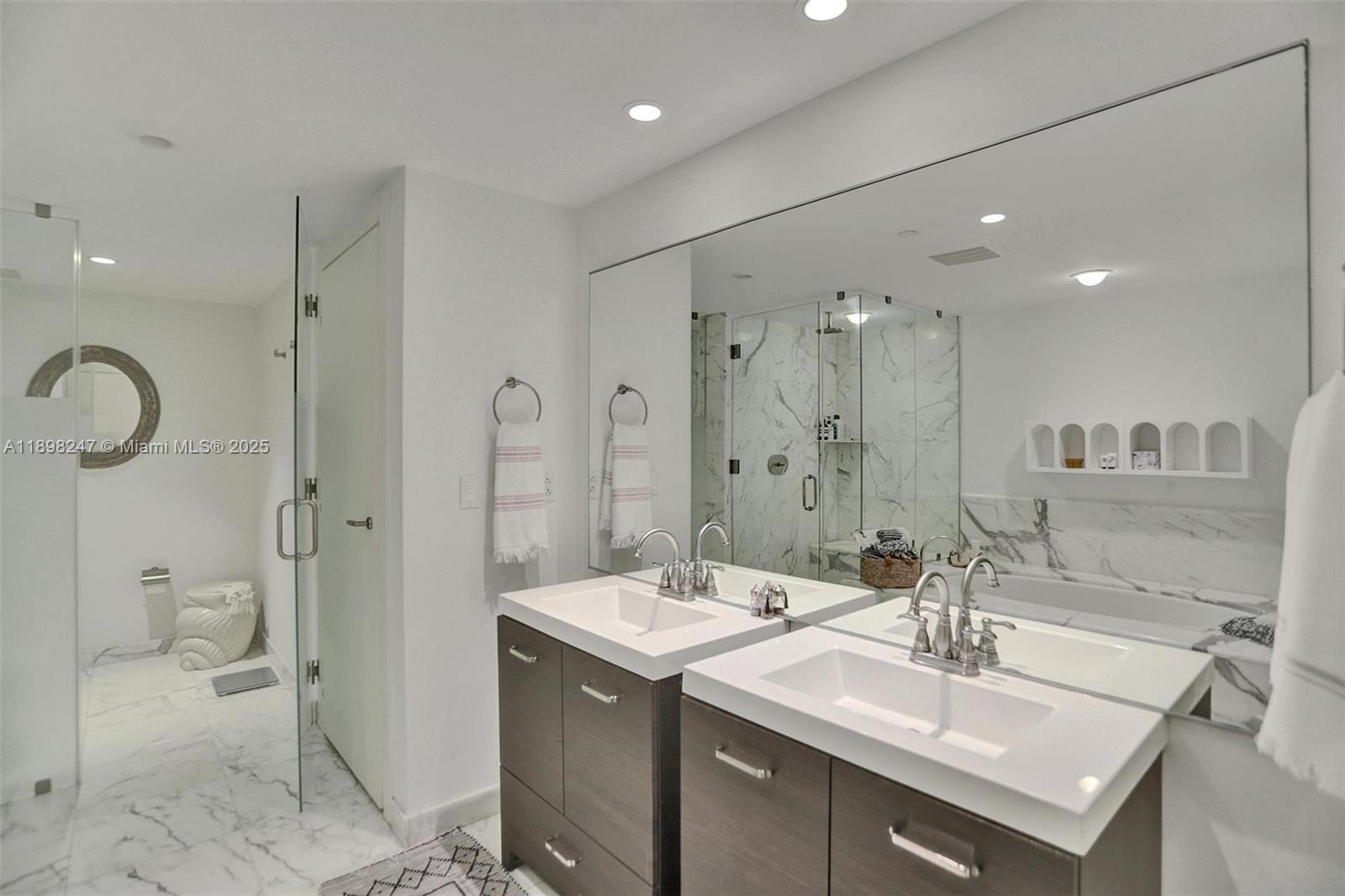 2627 S Bayshore Dr #506 Coconut Grove, FL 33133