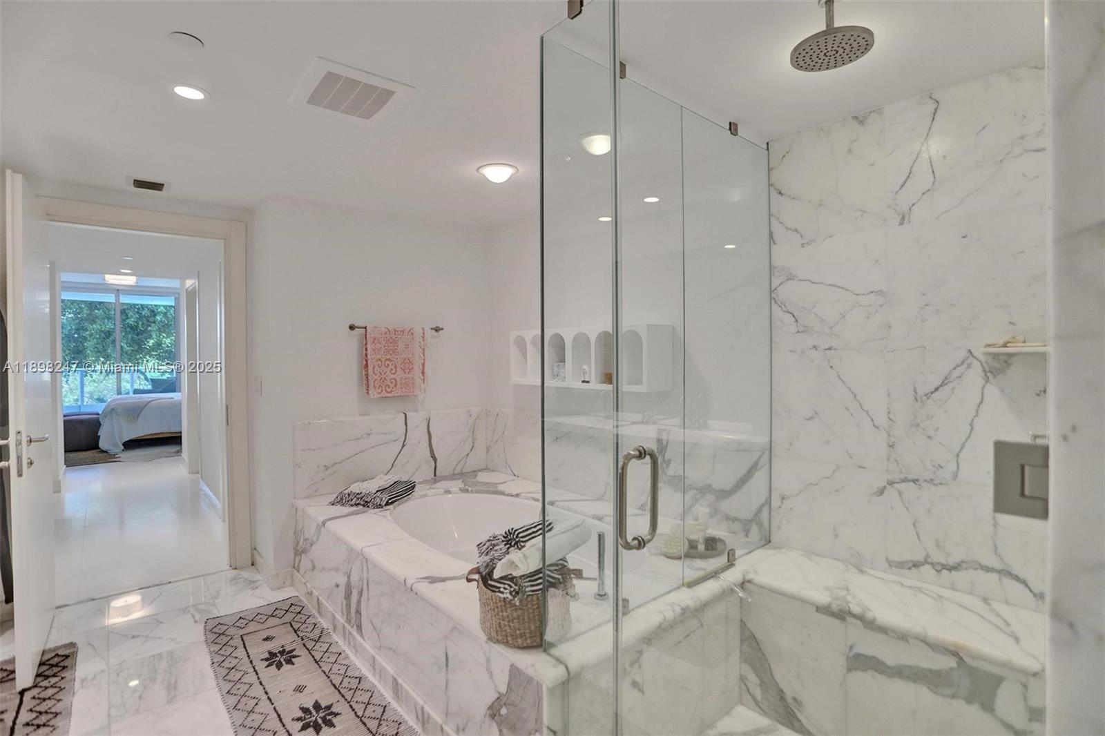 2627 S Bayshore Dr #506 Coconut Grove, FL 33133