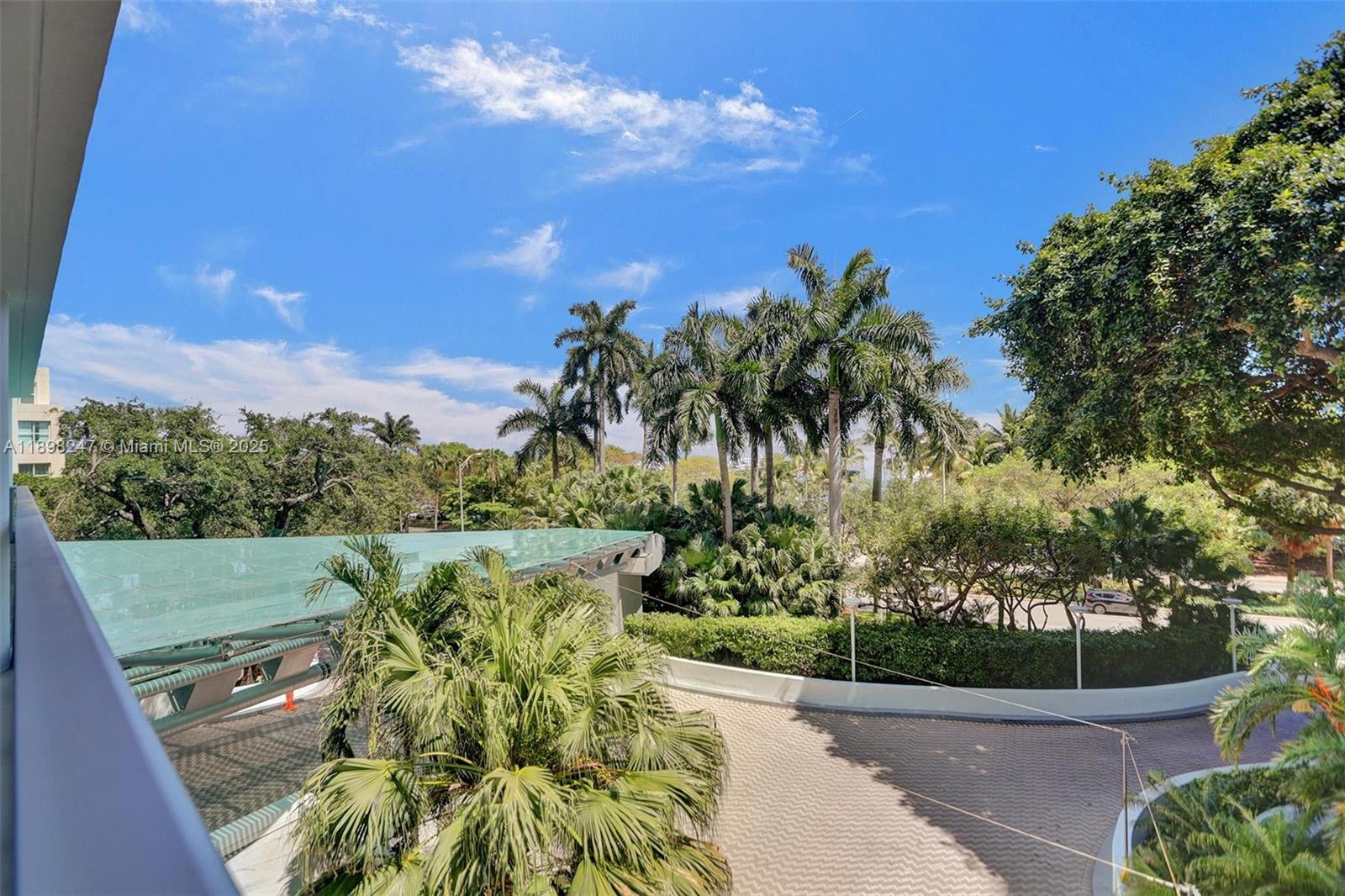 2627 S Bayshore Dr #506 Coconut Grove, FL 33133