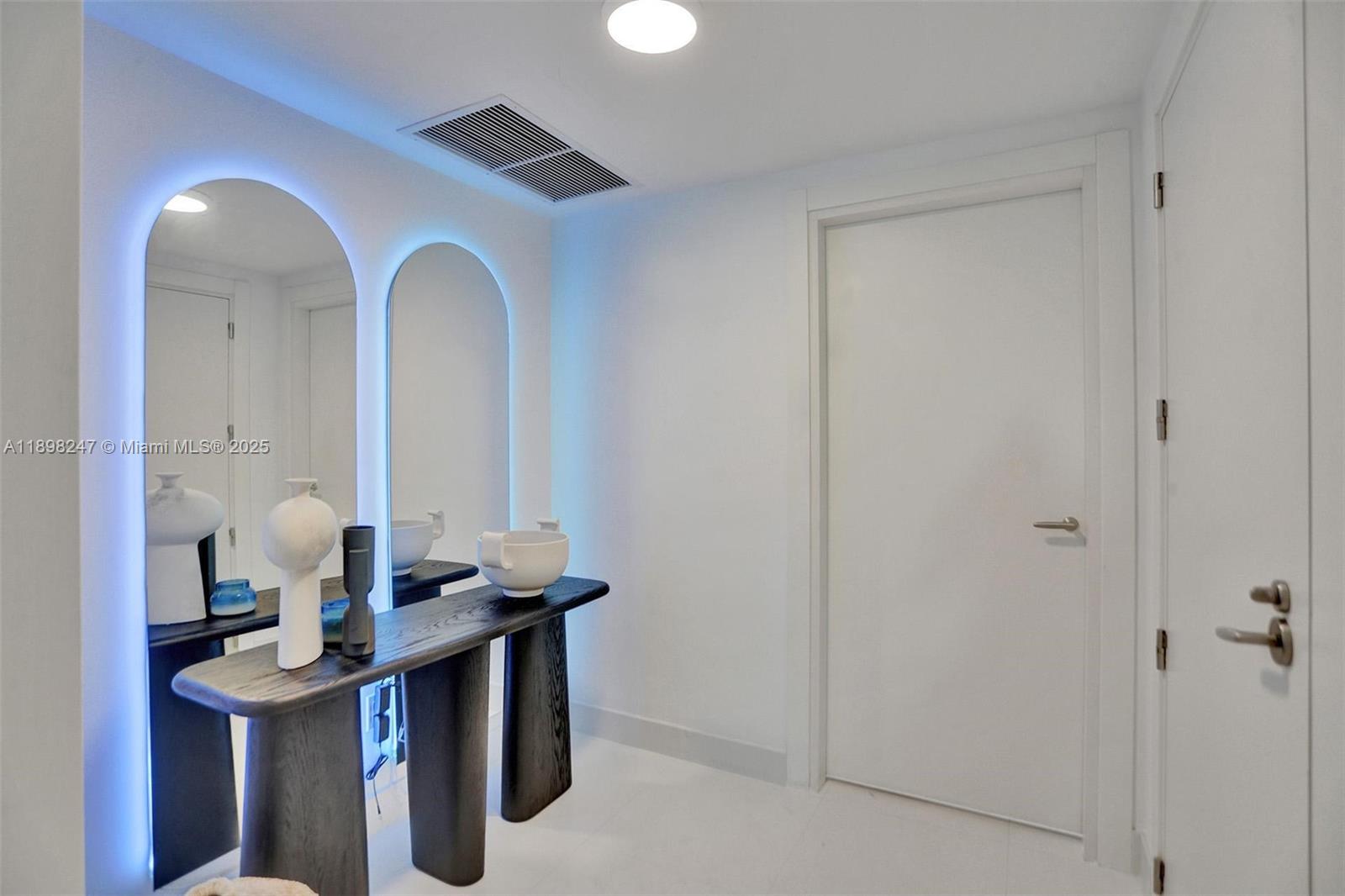 2627 S Bayshore Dr #506 Coconut Grove, FL 33133