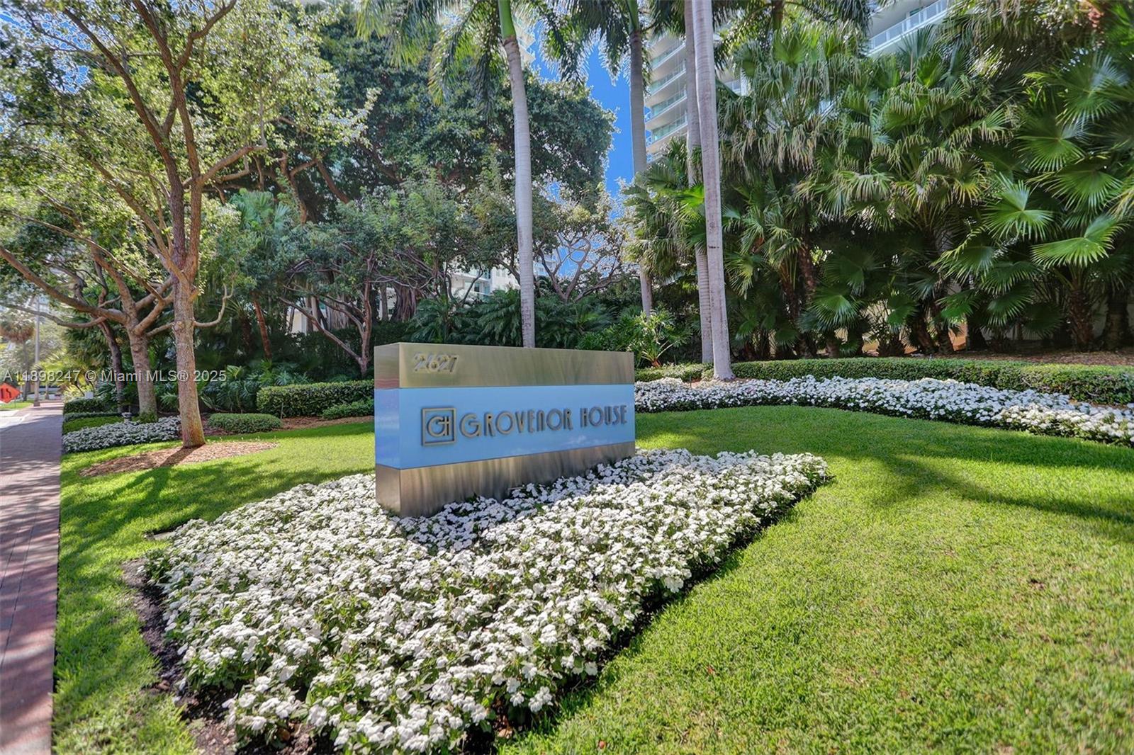 2627 S Bayshore Dr #506 Coconut Grove, FL 33133