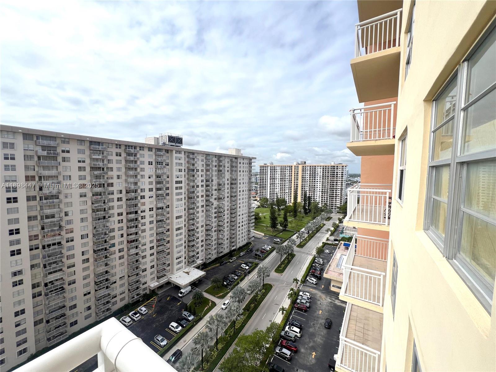 image Winston Towers23