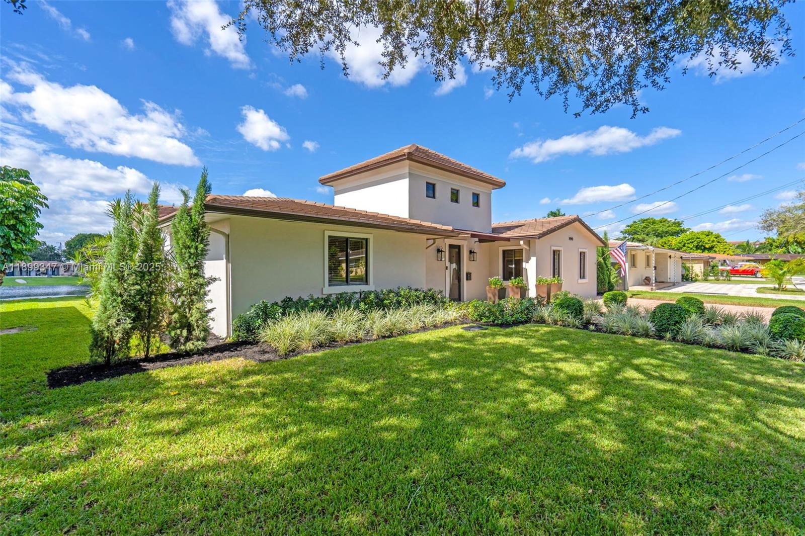 14940 Egan Ln Miami Lakes, FL 33014