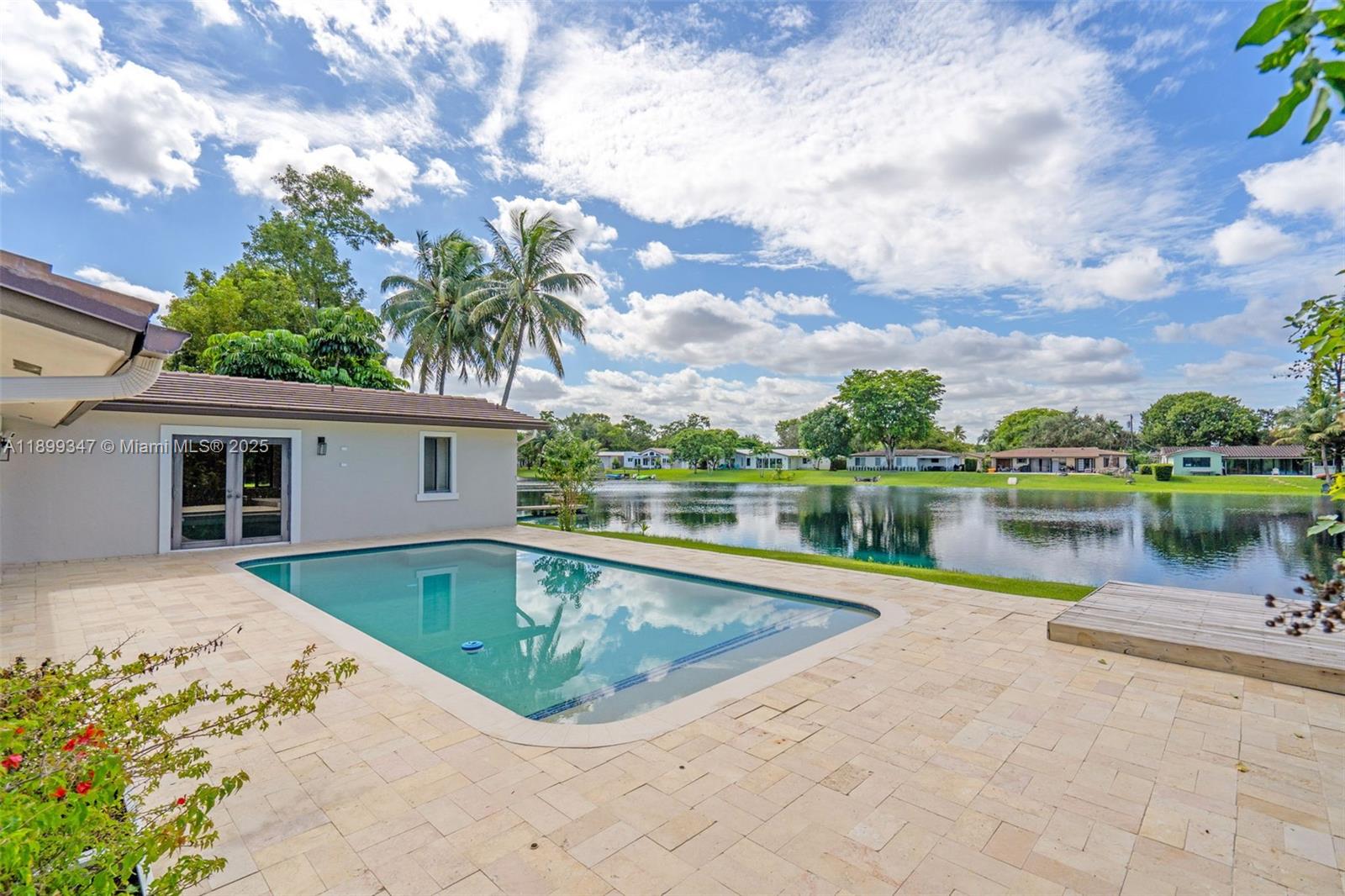 14940 Egan Ln Miami Lakes, FL 33014