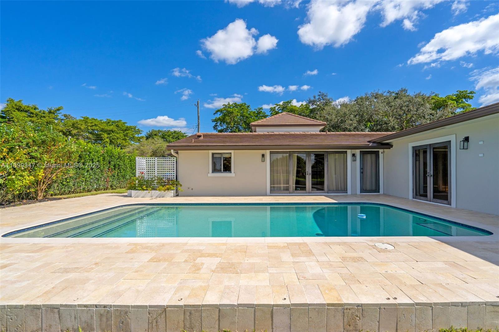 14940 Egan Ln Miami Lakes, FL 33014