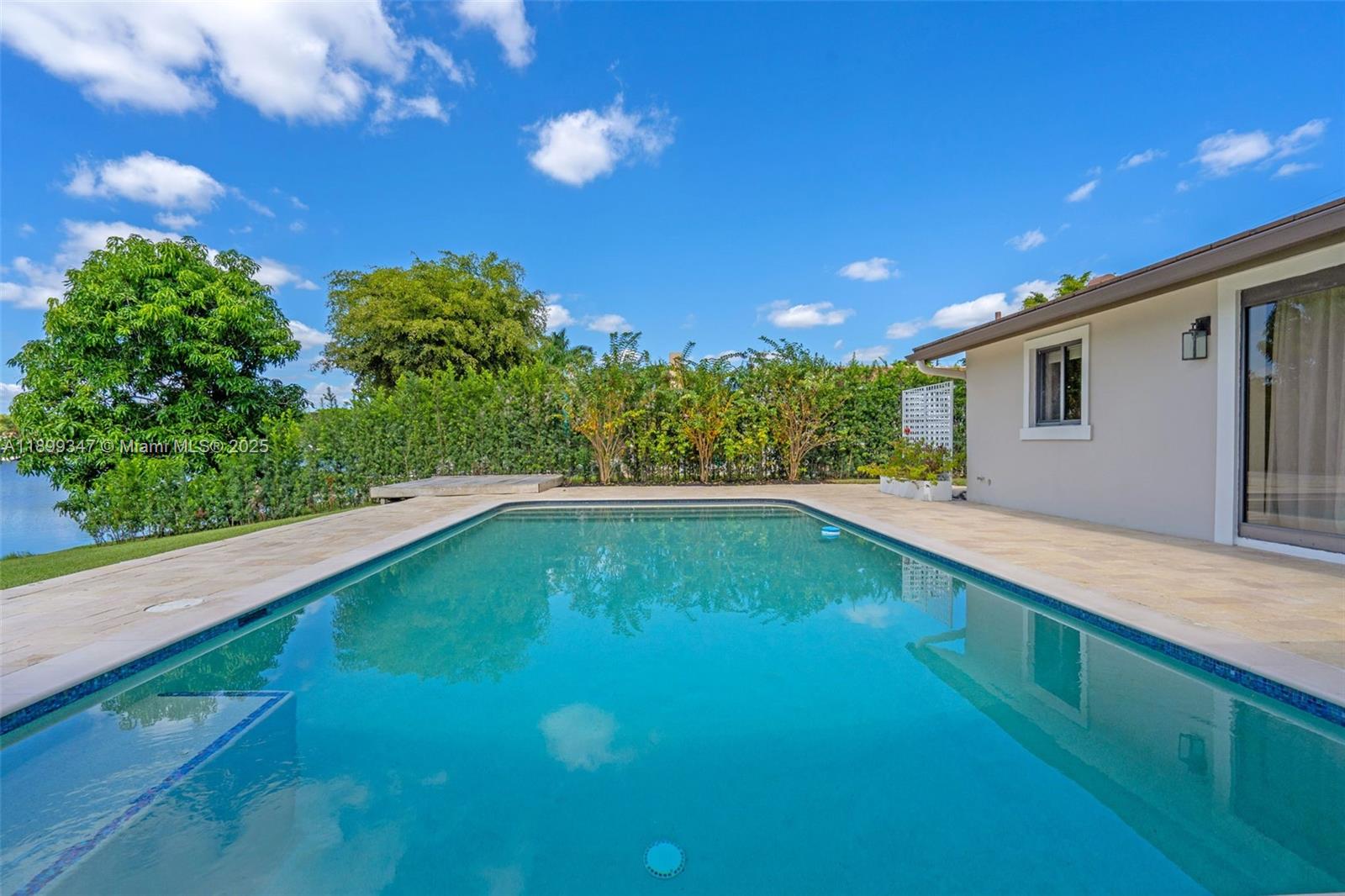 14940 Egan Ln Miami Lakes, FL 33014