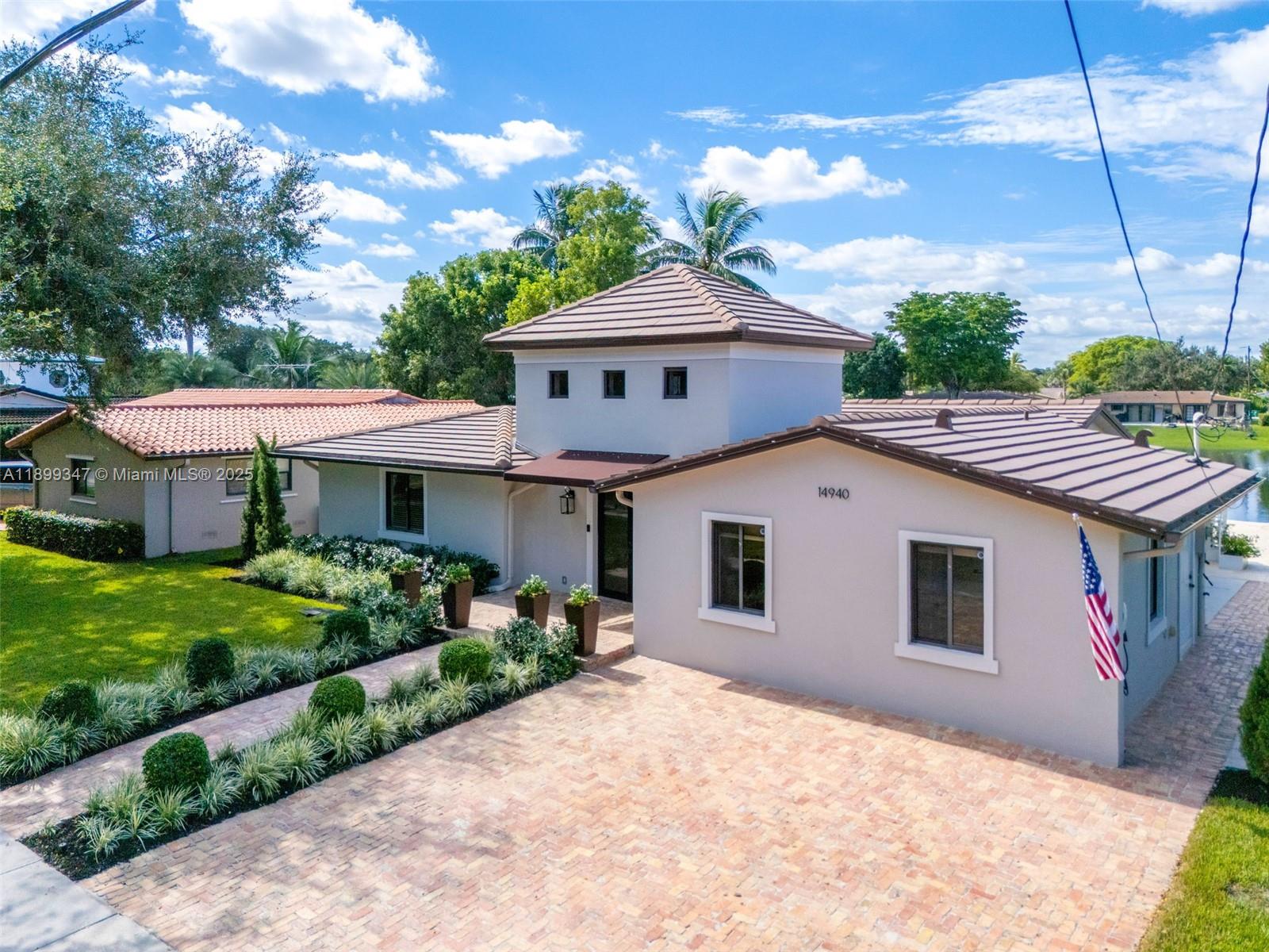 14940 Egan Ln Miami Lakes, FL 33014