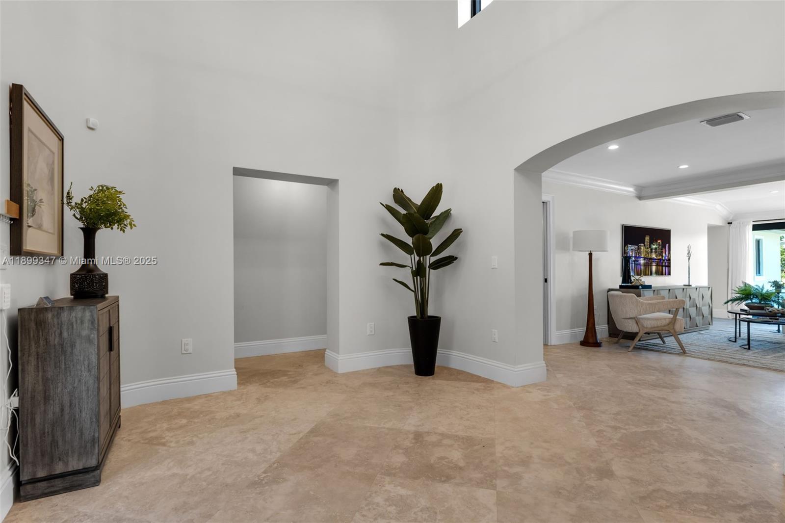 14940 Egan Ln Miami Lakes, FL 33014