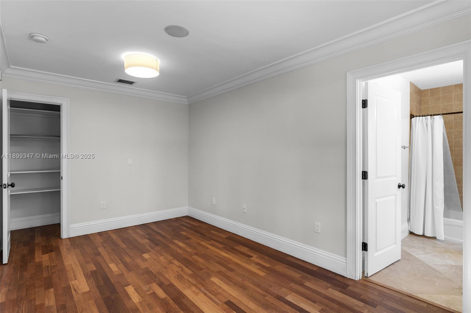 14940 Egan Ln Miami Lakes, FL 33014