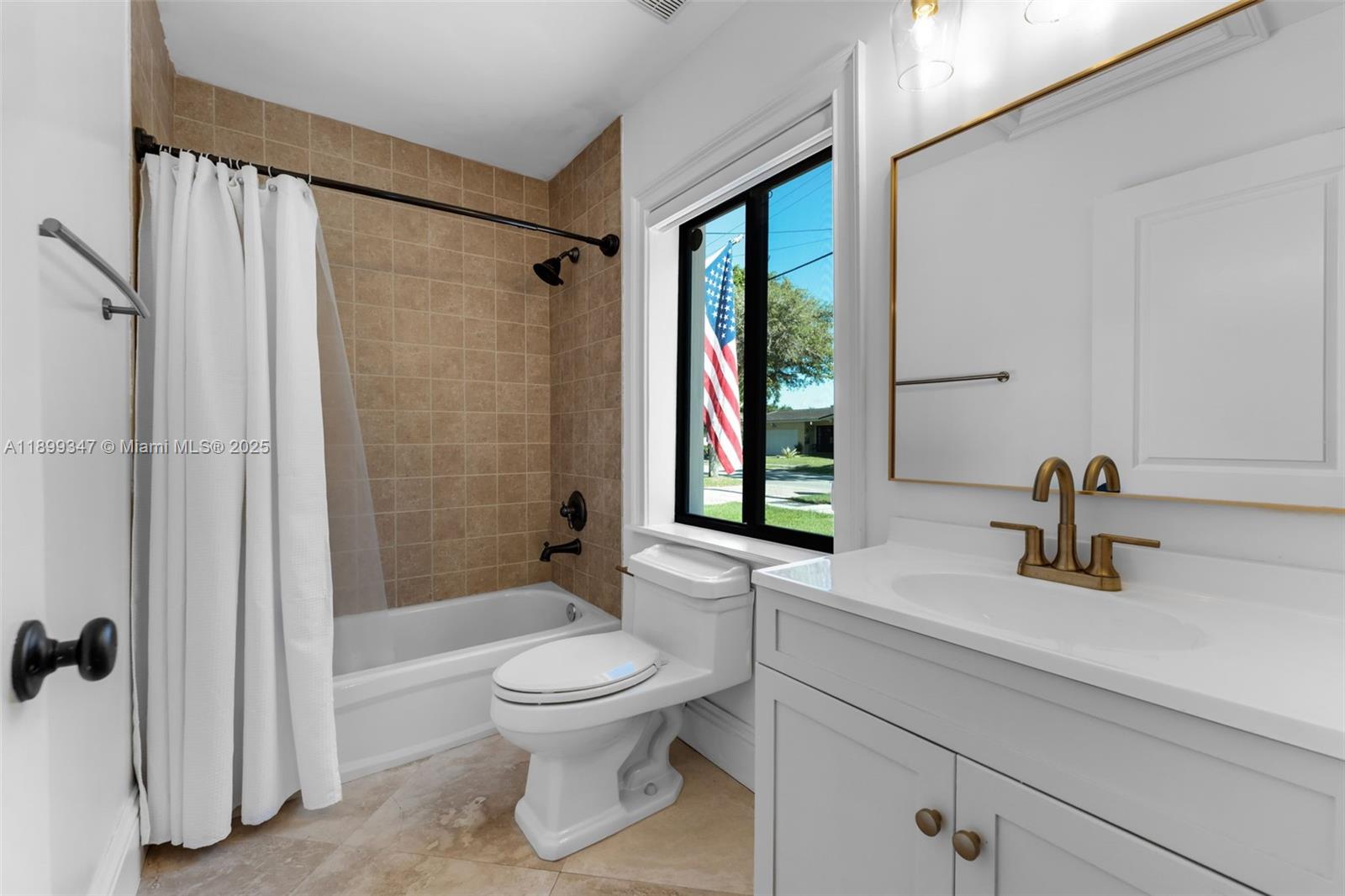 14940 Egan Ln Miami Lakes, FL 33014