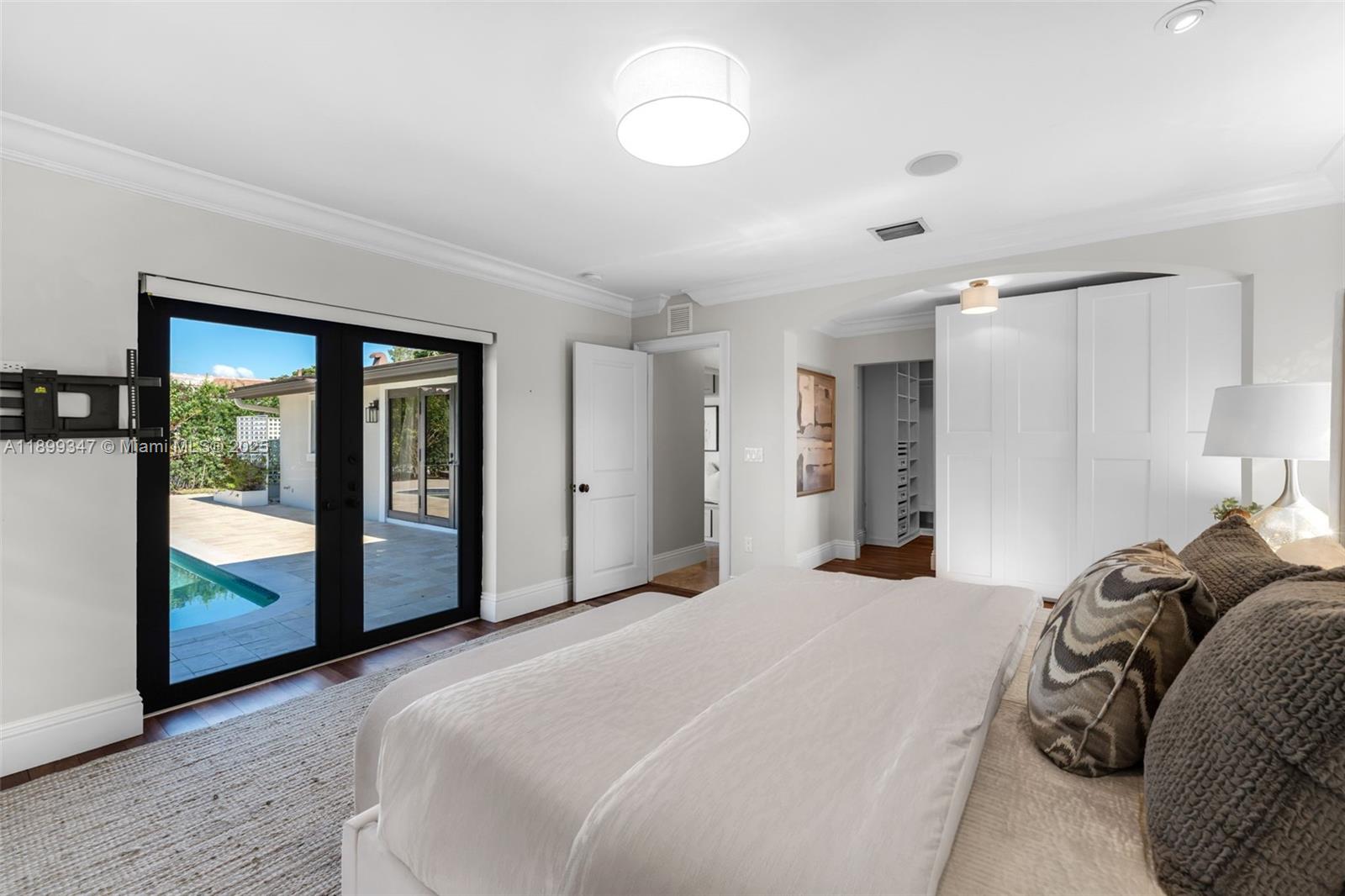 14940 Egan Ln Miami Lakes, FL 33014