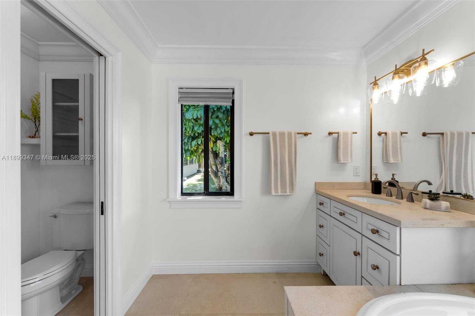 14940 Egan Ln Miami Lakes, FL 33014