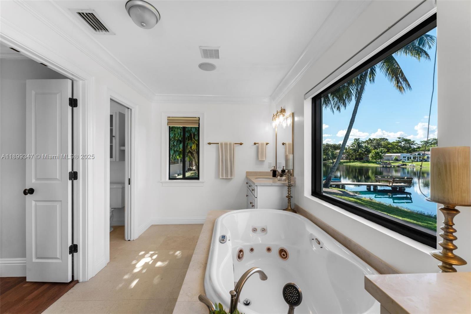 14940 Egan Ln Miami Lakes, FL 33014