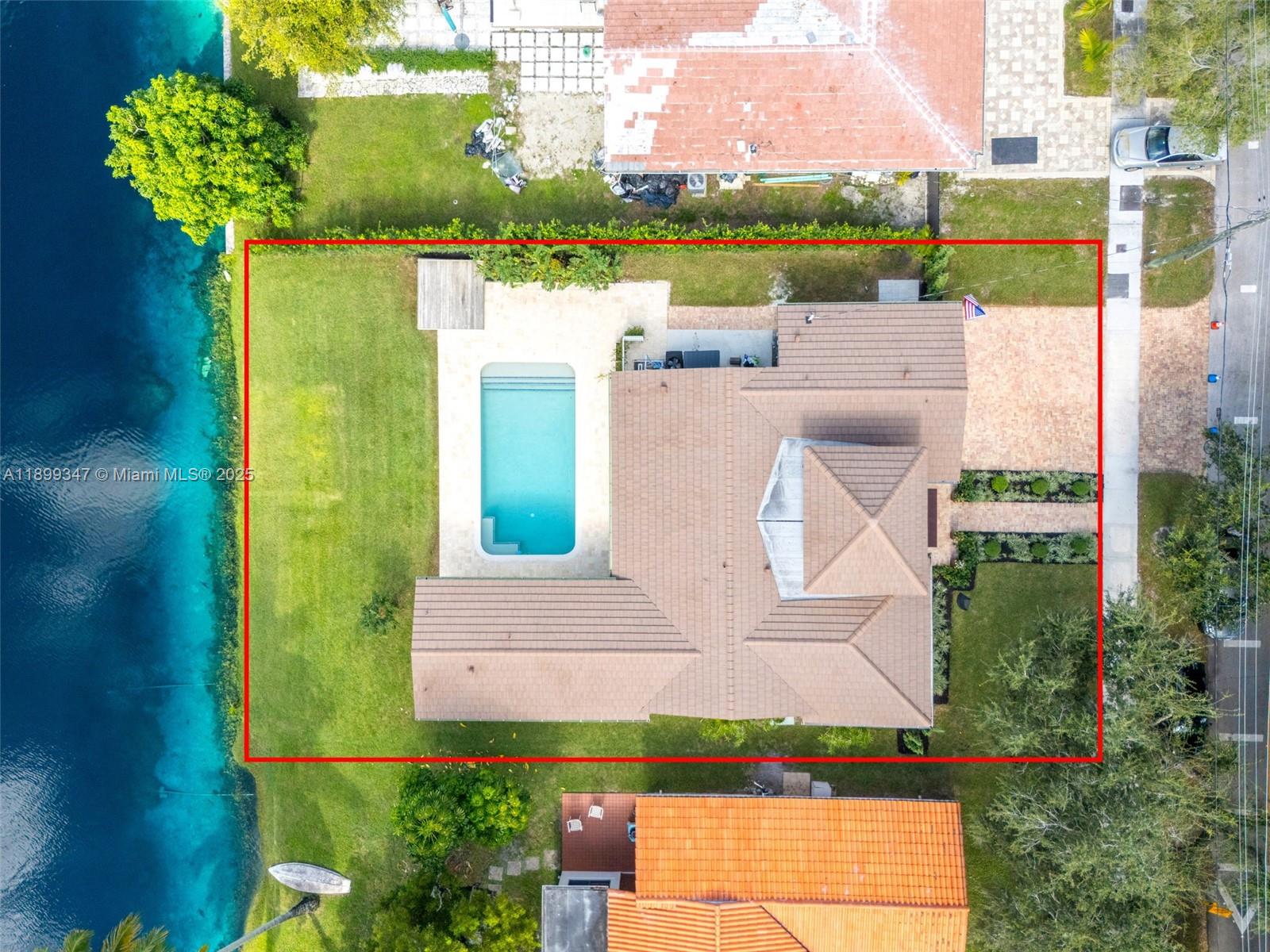 14940 Egan Ln Miami Lakes, FL 33014