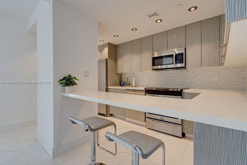 image Mirador 1000 (South Tower)13