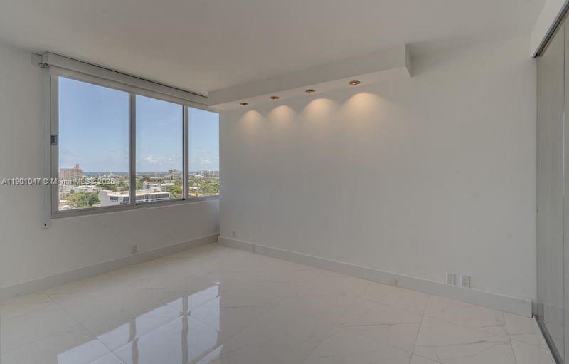 image Mirador 1000 (South Tower)18