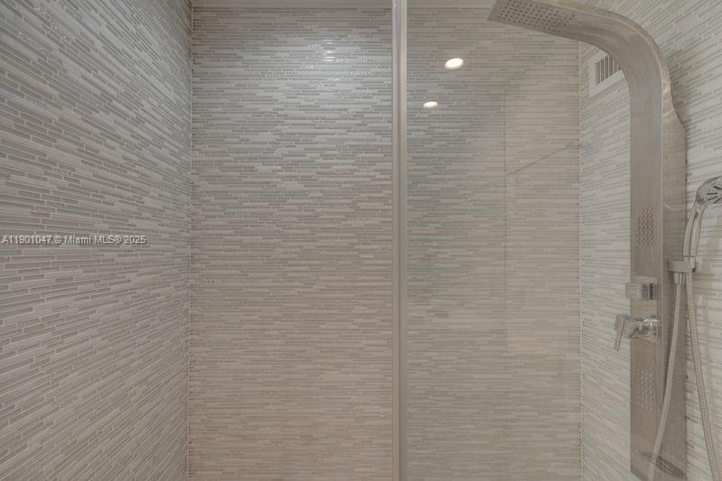 image Mirador 1000 (South Tower)20