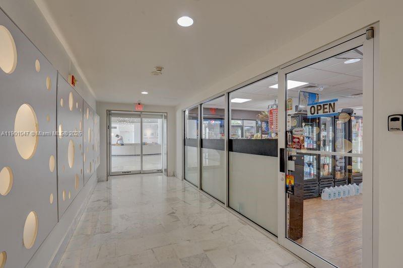 image Mirador 1000 (South Tower)29