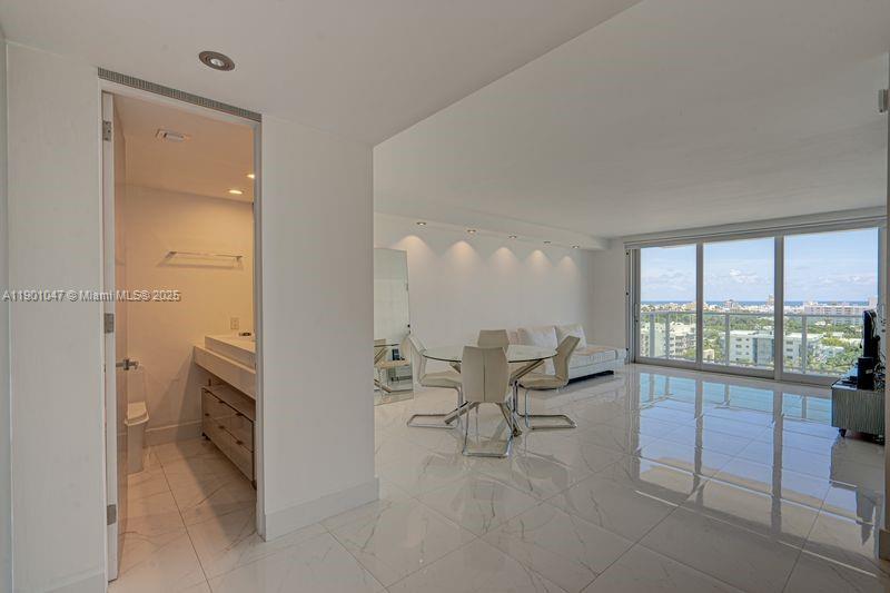 image Mirador 1000 (South Tower)4