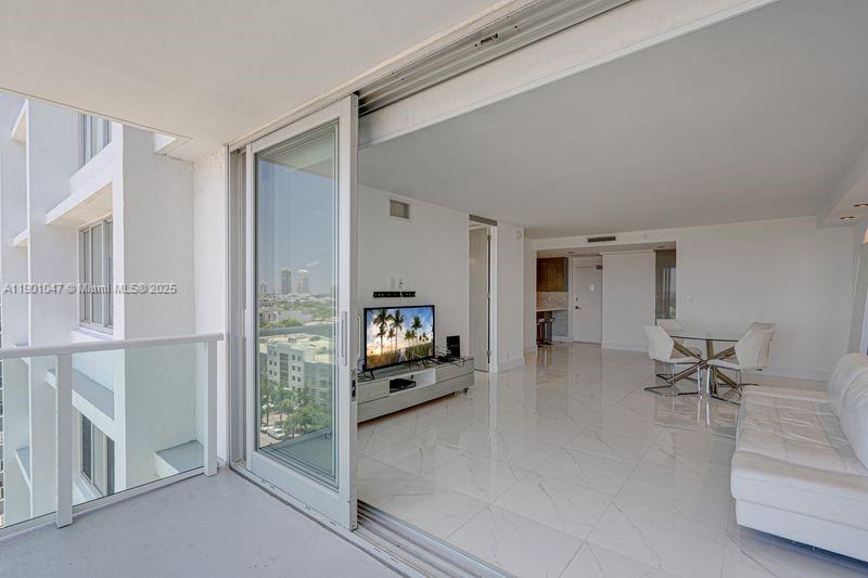 image Mirador 1000 (South Tower)7