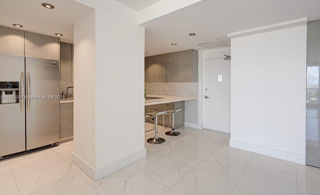 image Mirador 1000 (South Tower)8