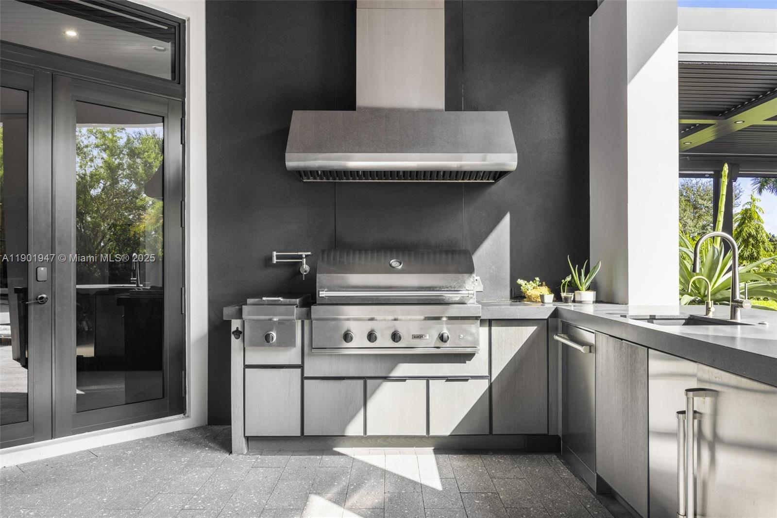 14940 SW 16th Ct Davie, FL 33326