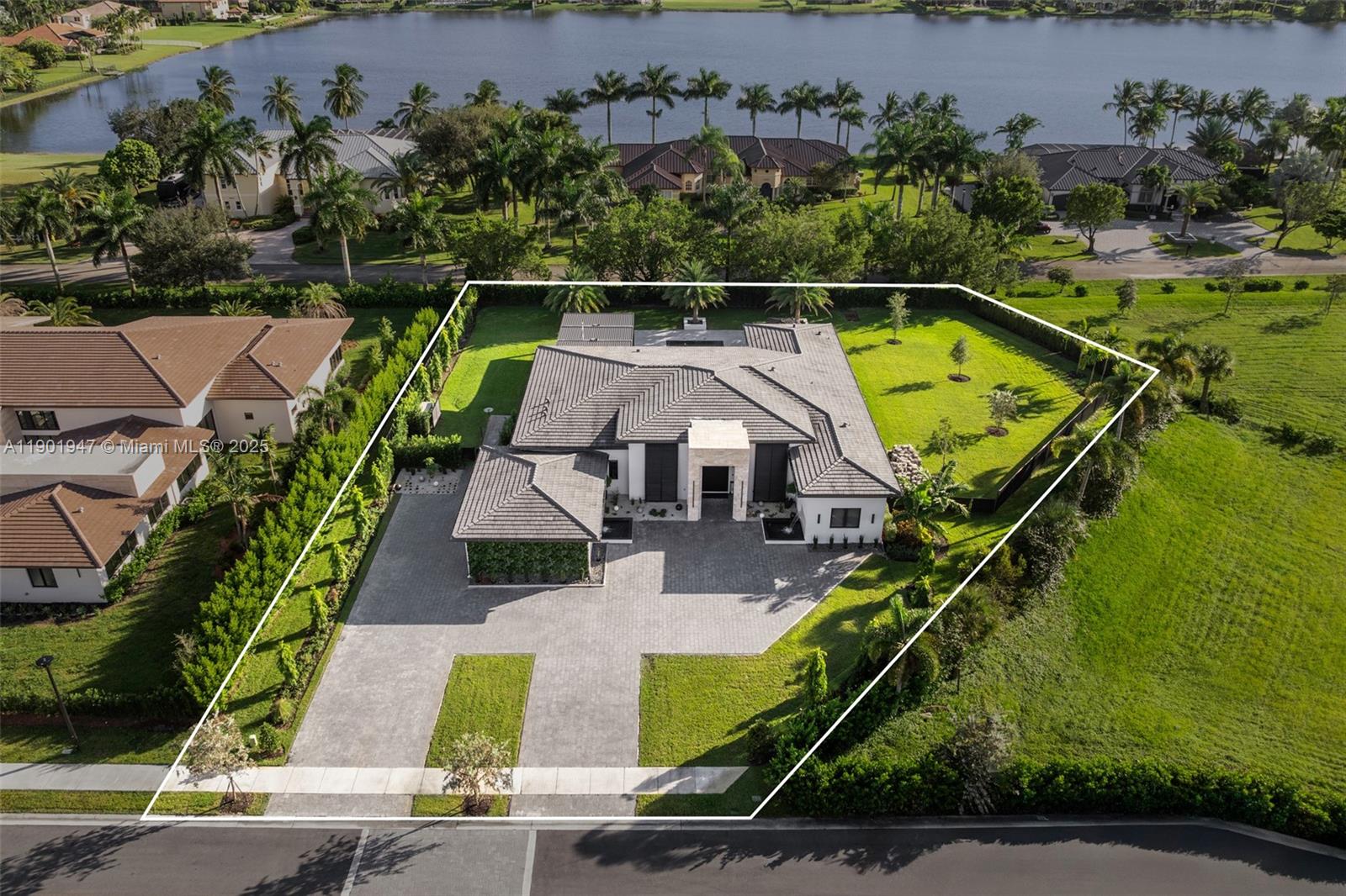 14940 SW 16th Ct Davie, FL 33326