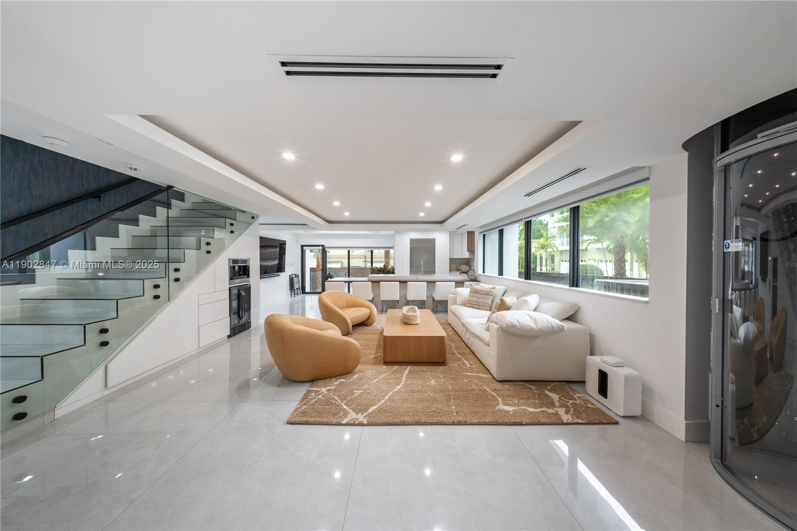 5601 N Ocean Dr Hollywood, FL 33019